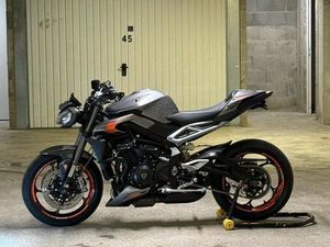 TRIUMPH STREET TRIPLE 765 RS 2024 SOUS GARANTIE