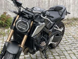 HONDA CB650R 2021 – COMO NOVA + EXTRAS PAÇOS DE FERREIRA