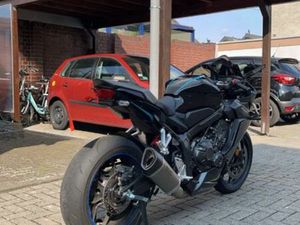 HONDA CBR 650 R