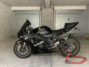 SUZUKI GSX-R 600 BASE