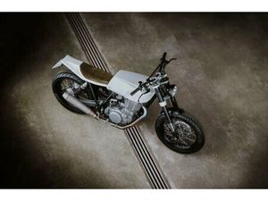 YAMAHA SR 500