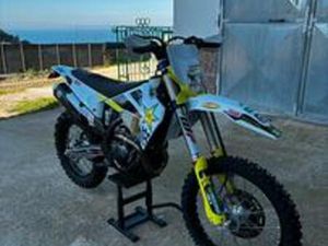 HUSQVARNA FE 350 2021 ROCKSTAR EDITION