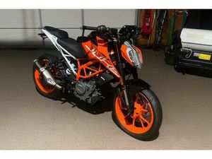 KTM DUKE 390