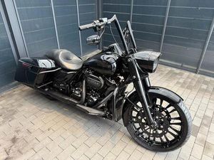 HARLEY-DAVIDSON FLHRXS 114 ROAD KING CUSTOM CVO