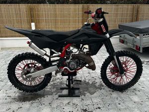 MOTO CROSS HUSQVARNA 125 CC