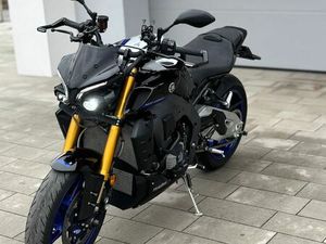 YAMAHA MT