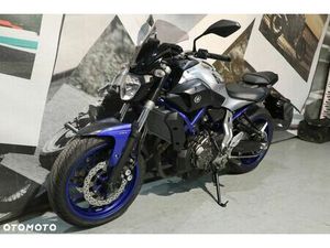 YAMAHA MT