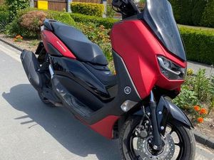 YAMAHA NMAX