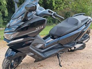 SCOOTER 125 CM DAELIM A VENDRE