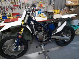 HUSQVARNA FC 450 BJ. 2022 91,5 STUNDEN GELAUFEN