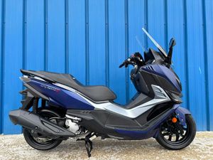 SYM CRUISYM 300 ABS TC →