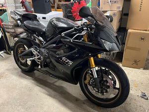 TRIUMPH DAYTONA 675
