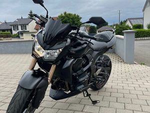 KAWASAKI Z750R