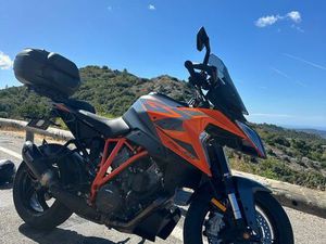 KTM SUPERDUKE 1290 GT
