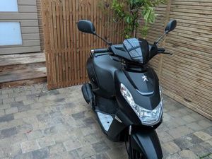 KISBEE BLACK ÉDITION