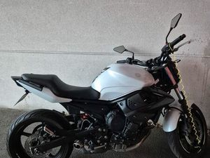 YAMAHA XJ6 2012