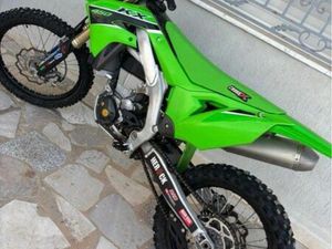 450 KXF