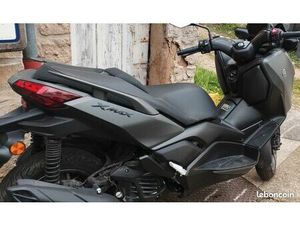 YAMAHA XMAX 2025