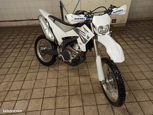 YAMAHA WR250R - 250WRR