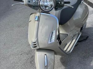 SCOOTER VESPA 300 SÃO CRISTÓVÃO (SELHO)