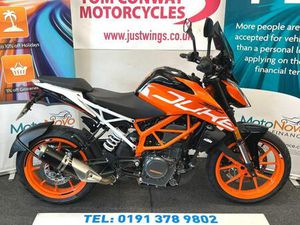 KTM 390 DUKE, 2019(19), 3 OWNERS, 5,707 MILES, FSH, IMMACULATE BIKE, £2995