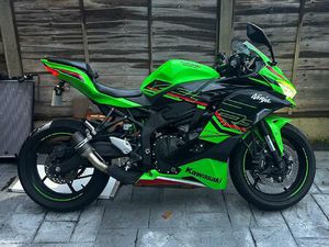 KAWASAKI NINJA ZX-4RR 400 SUPER SPORTS PETROL MANUAL EURO 5 (77 PS) 399 CC