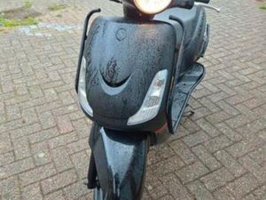 SYM FIDDLE EURO 4 GEELKENTEKEN BJ 2019 — SCOOTERS | SYM — MARKTPLAATS