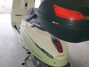 PEUGEOT DJANGO. 50 CCM 2TATKT GARAGEN ROLLER