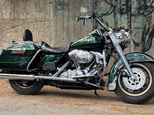 HARLEY-DAVIDSON TOURING FLHR ROAD KING →