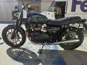 2024 TRIUMPH SPEED TWIN 900 STEALTH EDITION