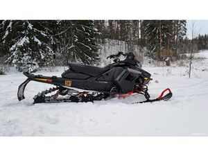 X-RS 900 ACE TURBO R 180HP SAS-SMART SHOCKS-