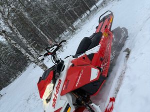 X EXPERT 850 E-TEC 154U201D