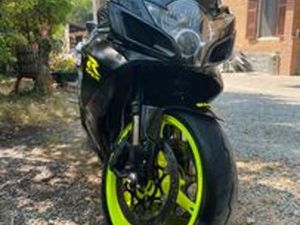 SUZUKI GSXR 750 K7