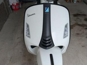 VESPA GTS125 SUPERSPORT
