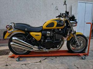 TRIUMPH THUNDERBIRD SPORT GIALLO
