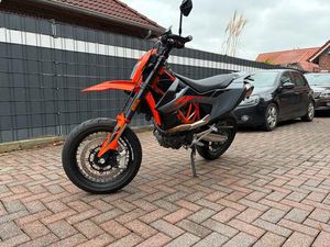 KTM 690 SMC R