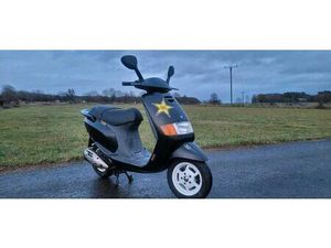 PIAGGIO SFERA125 TYP M01 125 CCM ROLLER B1996
