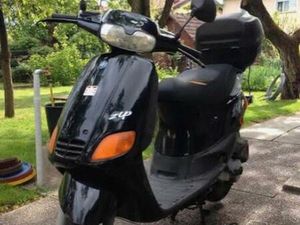SUCHE NACH EINEM PIAGGIO ZIP 50/70 CCM ROLLER 2 T