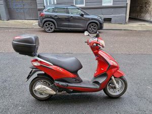 MOTORROLLER PIAGGIO FLY 4 T 4V