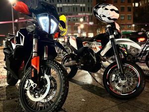 KTM HONDA YAMAHA SUZUKI ADVENTURE