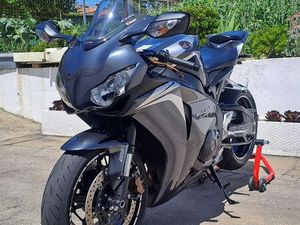 HONDA CBR 1000RR ESPINHO