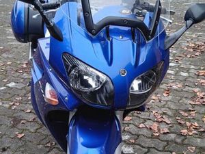 BONITA YAMAHA FJR 1300 DO ANO 2001 RIO MAIOR