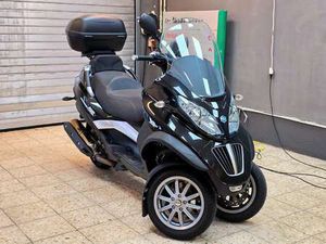 PIAGGIO MP3 400
