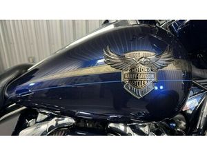 2018 HARLEY-DAVIDSON® FLHTKSE - CVO™ LIMITED 115TH ANNIVERSARY