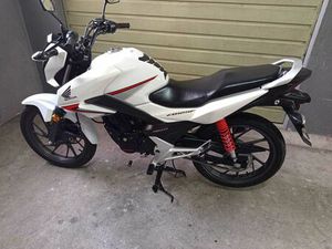 HONDA CB125F COMO NOVA MAFAMUDE E VILAR DO PARAÍSO