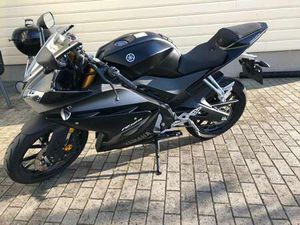 YAMAHA YZF-R125