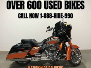 2011 CVO&#X2122; STREET GLIDE®