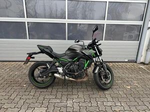 KAWASAKI Z650