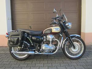 KAWASAKI W650 INCL. PACKTASCHEN, STURZBÜGEL, WINDSCHILD, GEPÄCKT.