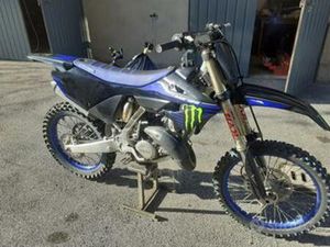 YAMAHA YZ 125